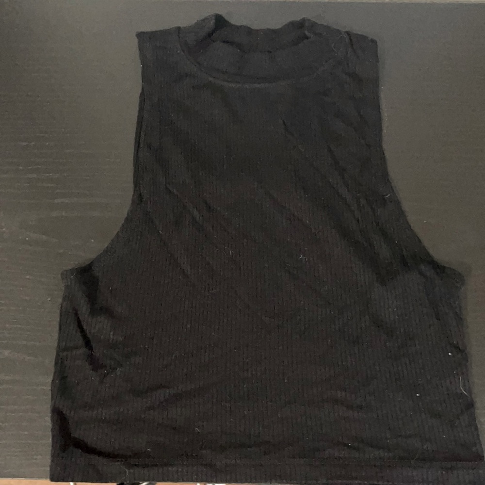 Black crop top